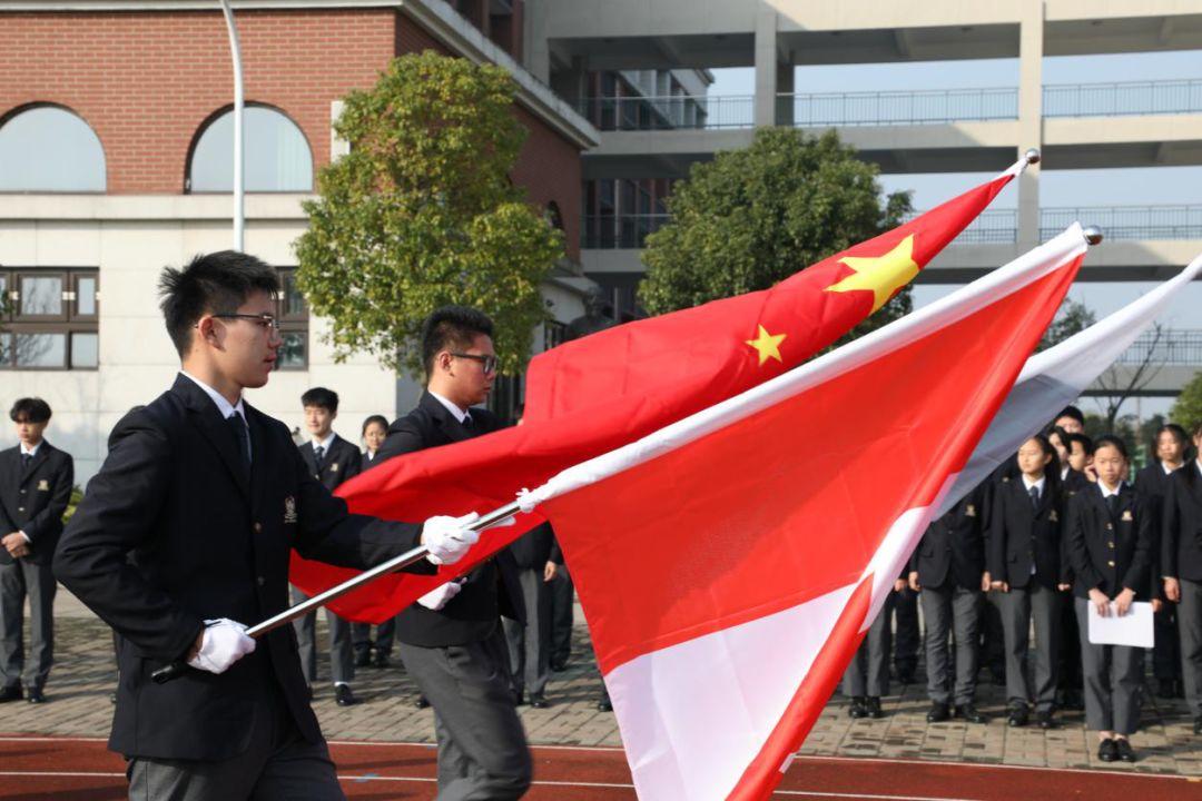 英姿飒爽,护旗先锋—走近上海枫叶国际学校护旗仪仗队