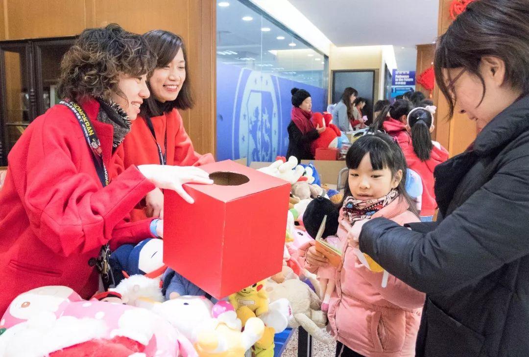 SUIS迷你博览会展风采，2019有爱的新年更HAPPY！| SUIS New Year Charity Bazaar