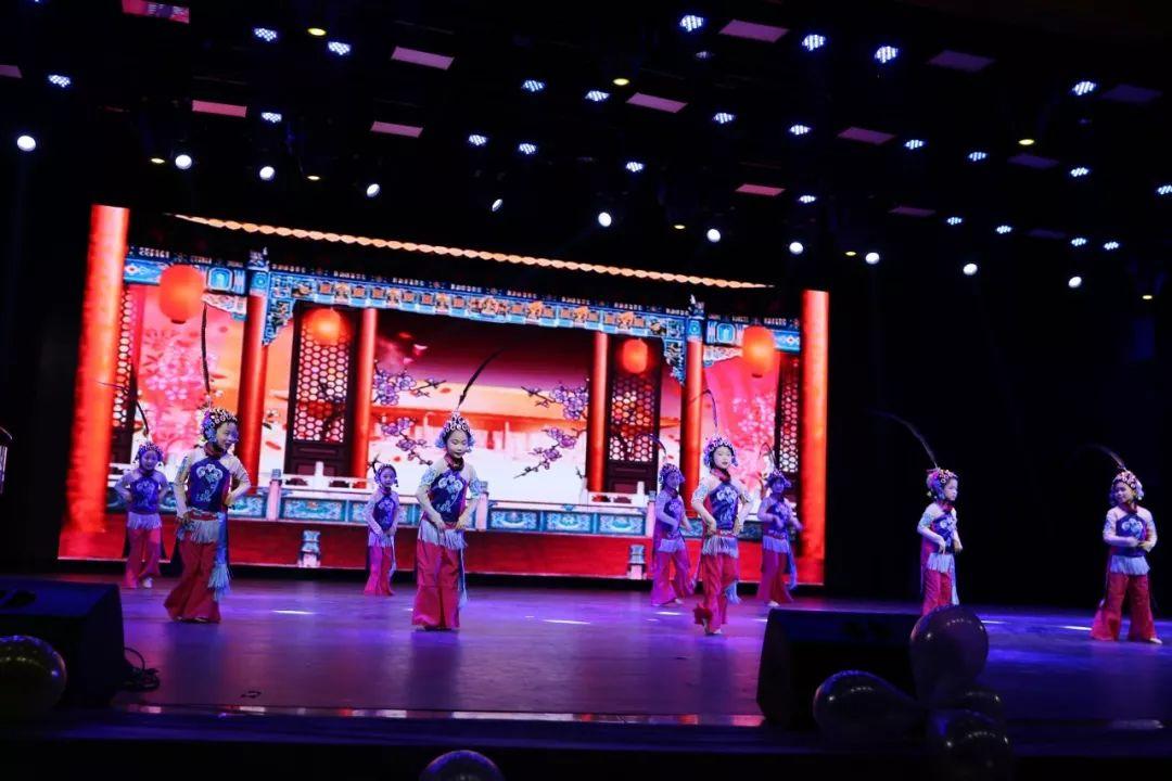 清华附中国际部2018-2019学年达人秀隆重上演！| THIS Talent Show！