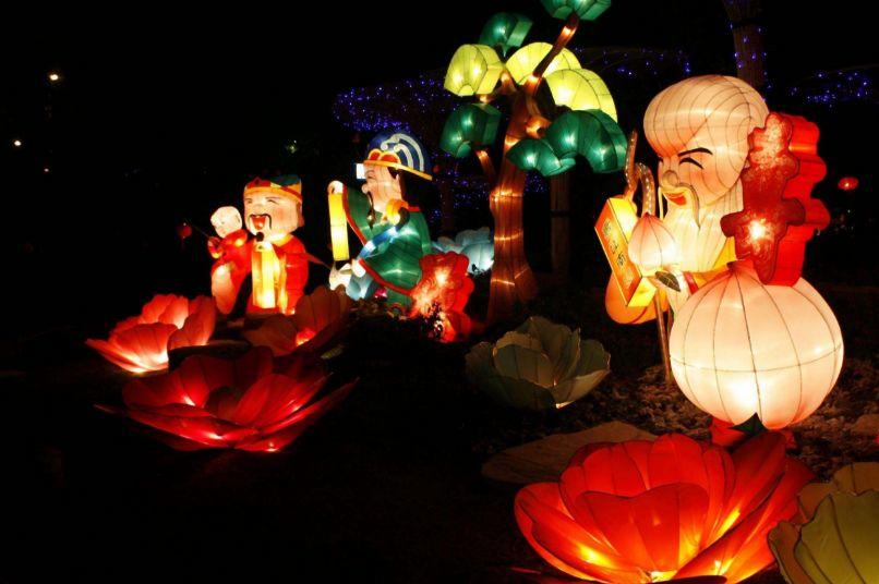 上海枫叶国际学校祝您元宵节快乐 | 这些习俗和诗句，带孩子一起了解