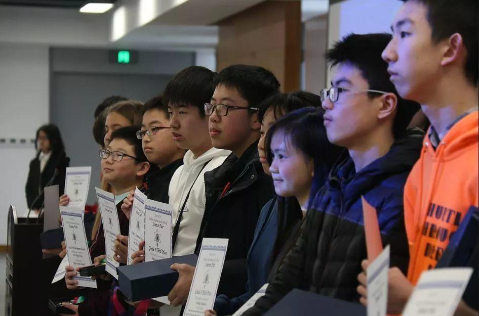 Various Achievements Celebrated in New Building |新学期颁奖典礼在新楼举行 Various Achievements Celebrated in New Building |新学期颁奖典礼在新楼举行