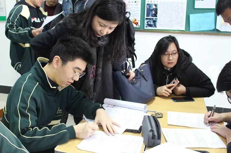 第 13 期【TUE. 枫艺荟萃】学业有规划 课程我做主 ——记上海枫叶国际学校高中部选课活动