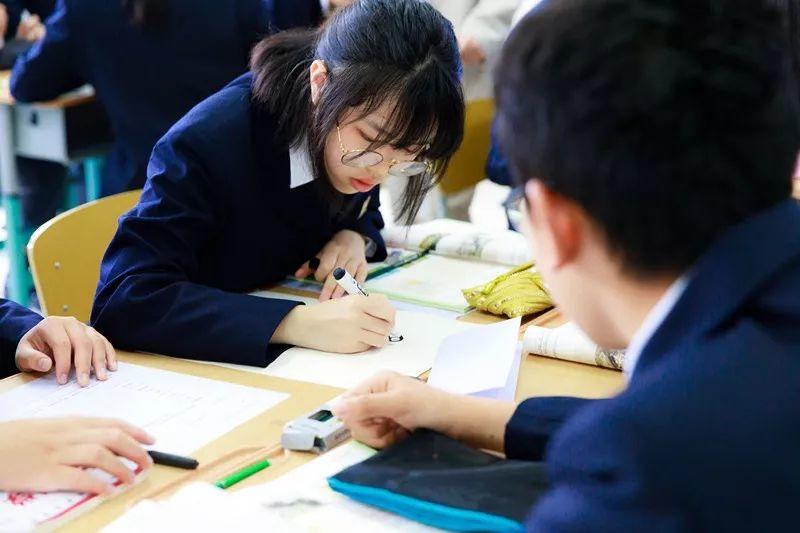 第 17 期【MON. 枫园推荐】关注学习经历 落实学科素养——记金山区生命科学教研活动