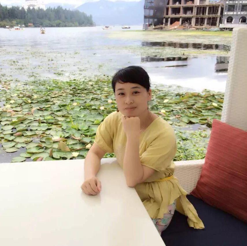 师严道尊赢礼赞，桃李芬芳满春园丨金苹果双语学校国际部明星教师梅娅琼