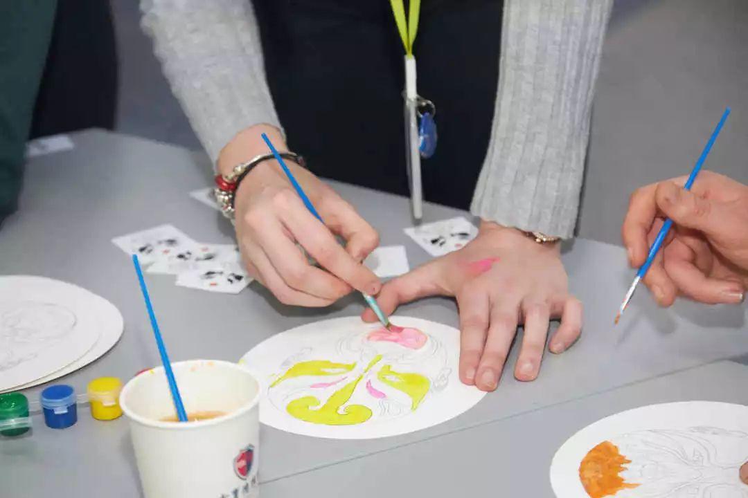 “有朋自远方来”——爱尔兰科克大学孔子学院师生代表来访七德