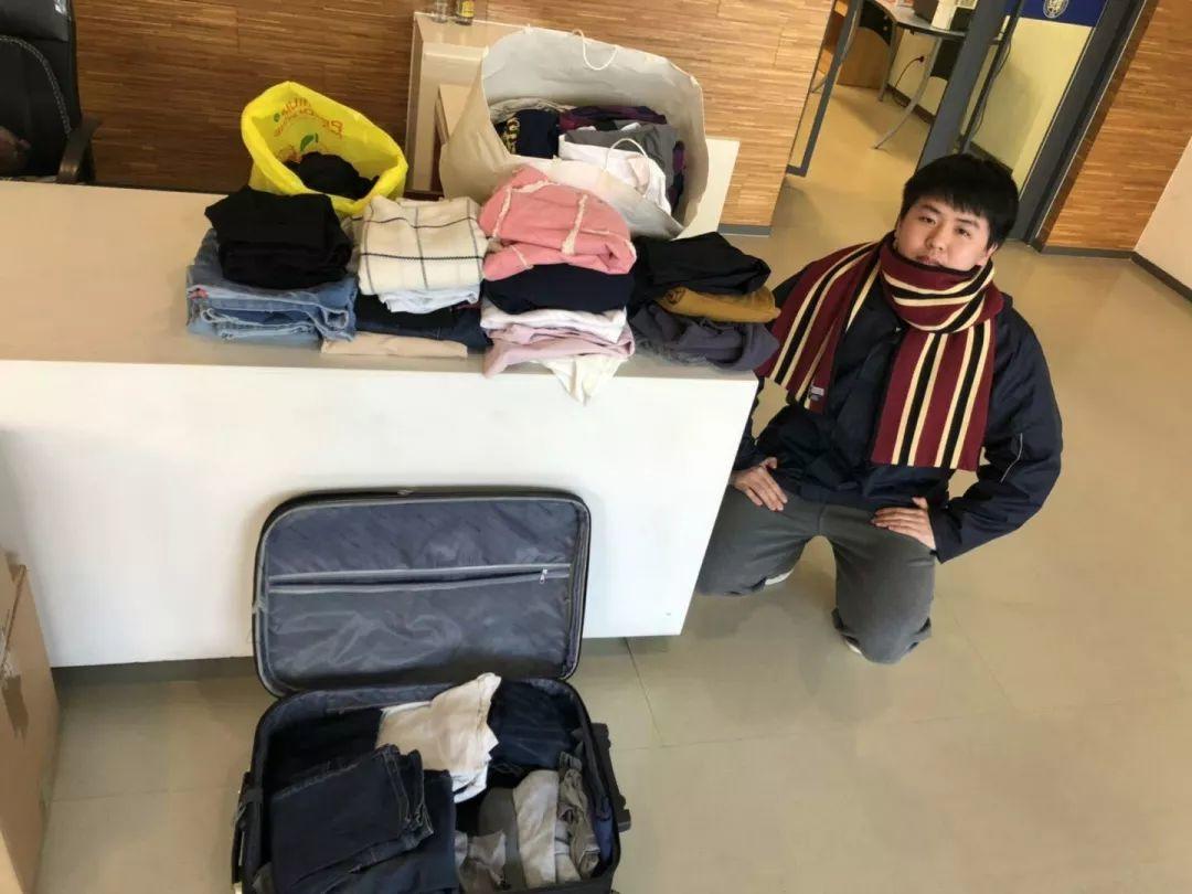 Service Learning G12 Chinese Clothing Drive | 服务式学习12（中）捐衣活动