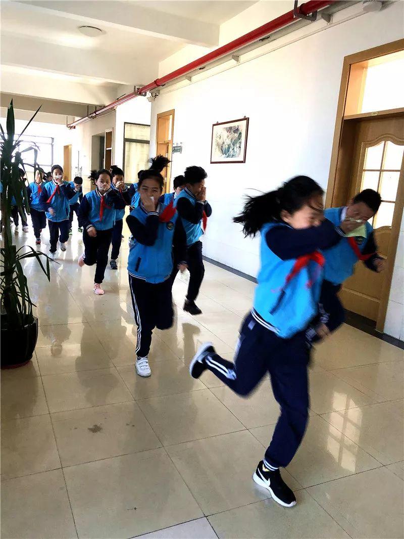 消防安全，有备无患——尚德小学部消防安全周活动