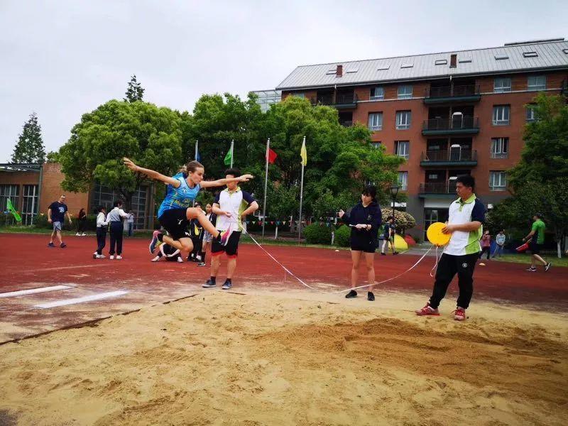 The Secrets Behind the 27 Medals ｜27枚奖牌背后的秘密