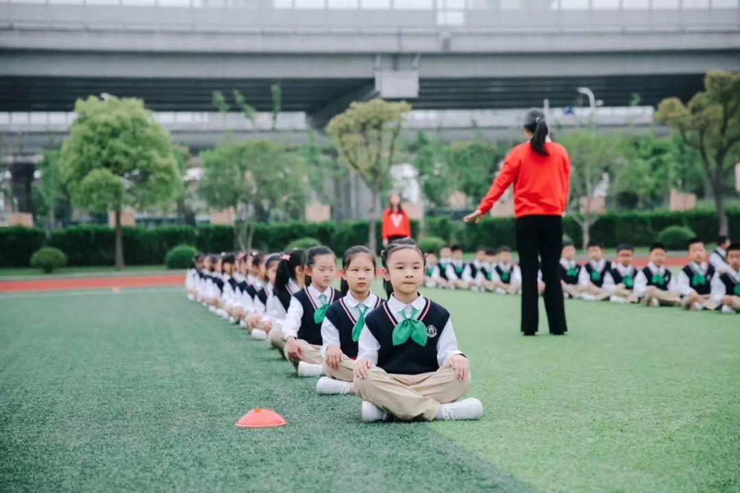 诵国学以明志，携家校以致远——尚德小学部一年级国学操比赛暨家长开放日