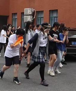 防患于未“燃”：上实剑桥校园消防演习