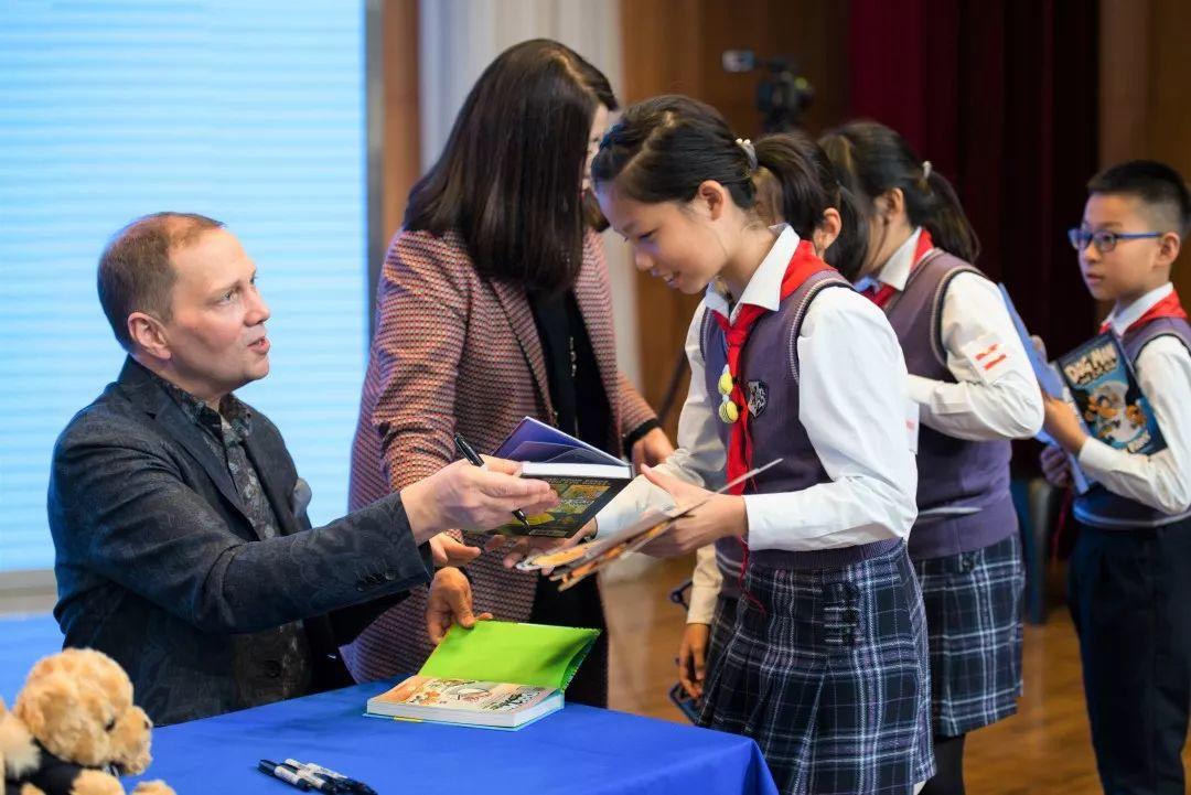 爱拼才会赢!协和第十六届英语节暨读书周双料来袭 | Word Fun, World FUN! 爱拼才会赢!协和第十六届英语节暨读书周双料来袭 | Word Fun, World FUN!