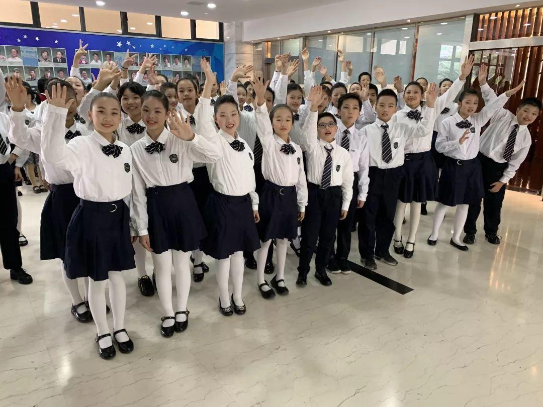 【喜报】我校合唱团获徐汇区学生庆祝中华人民共和国成立70周年合唱比赛一等奖 【喜报】我校合唱团获徐汇区学生庆祝中华人民共和国成立70周年合唱比赛一等奖