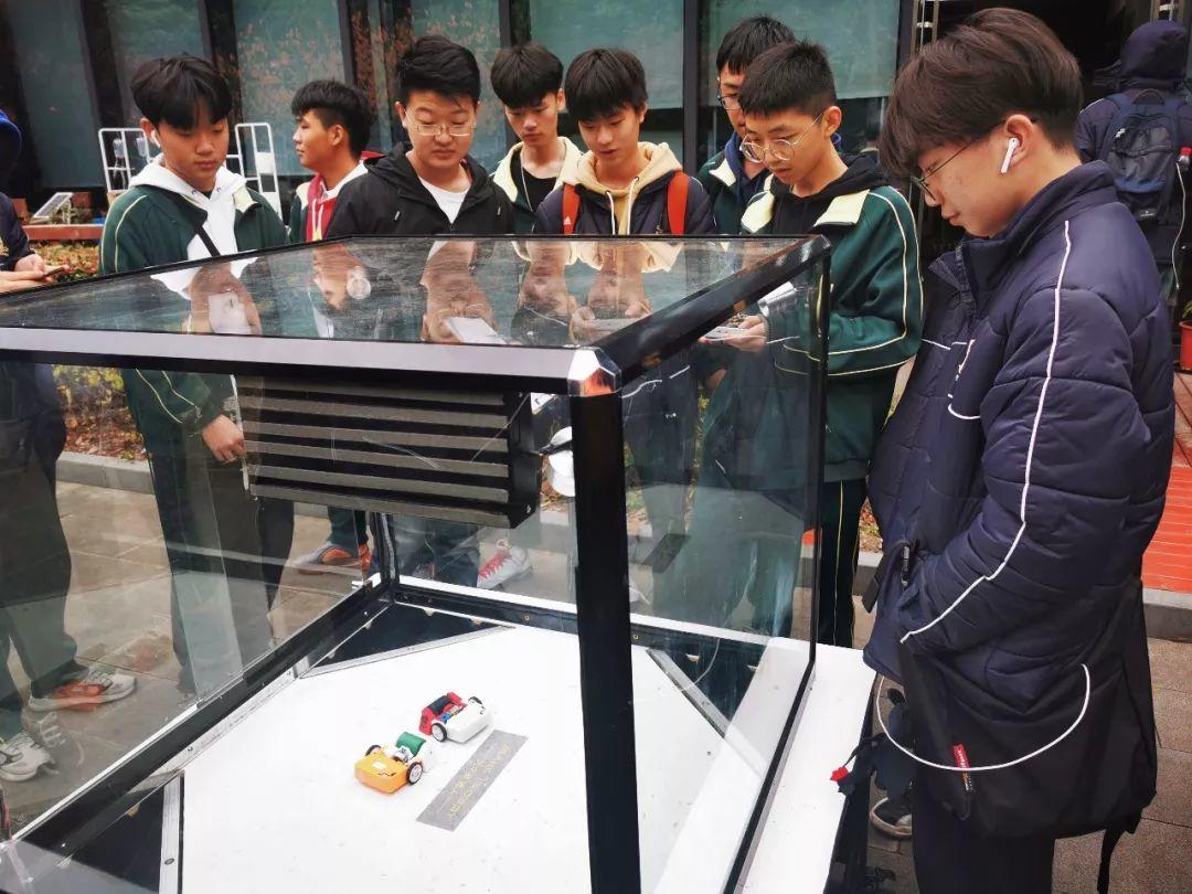 上海枫叶国际学校高中部研学系列(一)——工业世界,AI制造 上海枫叶国际学校高中部研学系列(一)——工业世界,AI制造