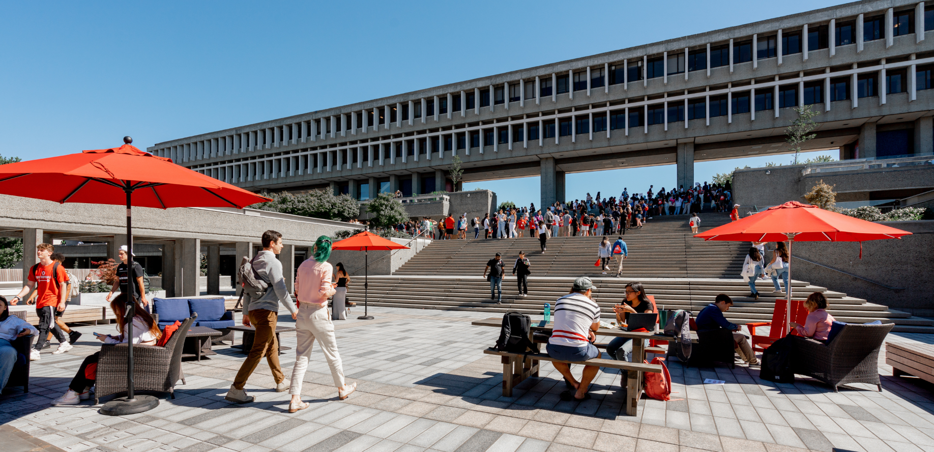 西蒙菲莎大学学校介绍-申请指南-奖学金设置