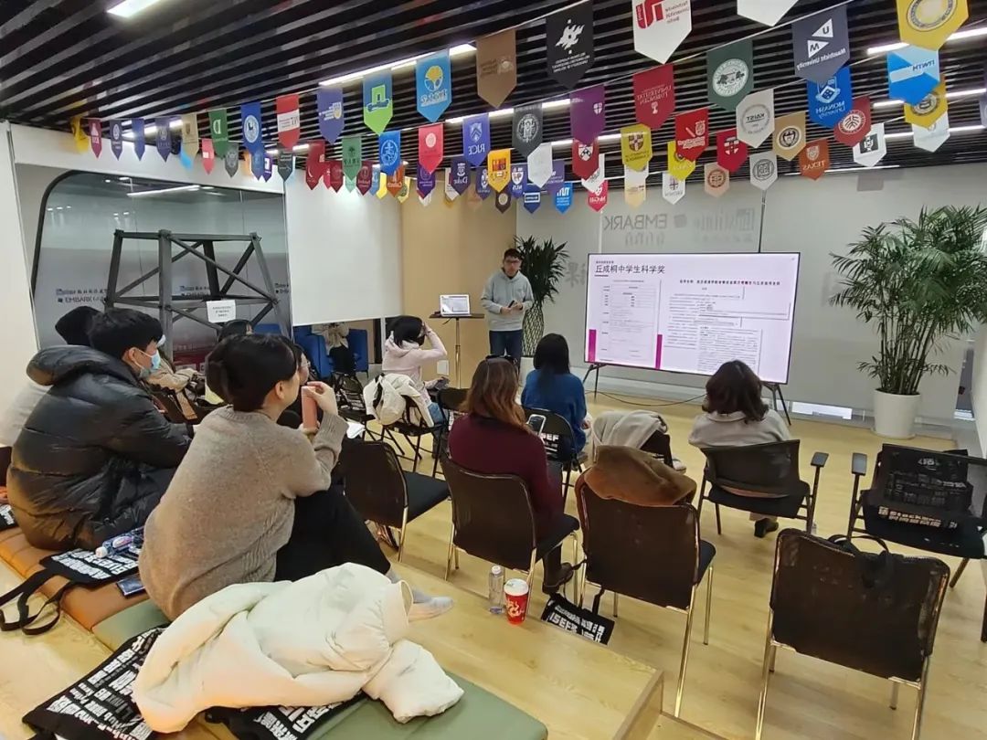 有方2024年度回顾！累计斩获750+荣誉奖项，哈佛、MIT等全球Top大学offer拿到手软！2025续写新篇章！