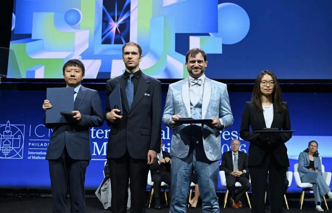 王虹、邓煜！两位中国数学家同获菲尔兹奖！中国数学史新纪元！