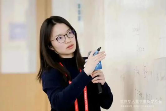 王虹、邓煜！两位中国数学家同获菲尔兹奖！中国数学史新纪元！