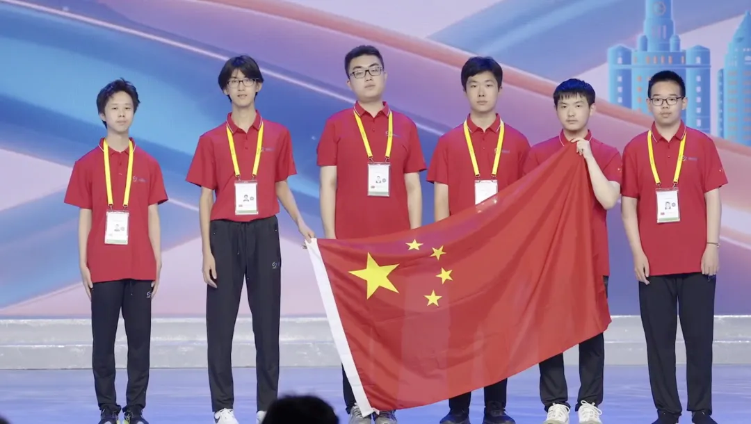 鄧樂言兩屆IMO滿分背后：數學天賦，需要一條看得見的進階路徑！