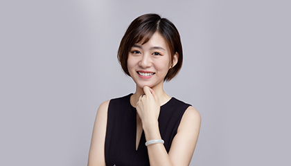 王晓鸿老师照片